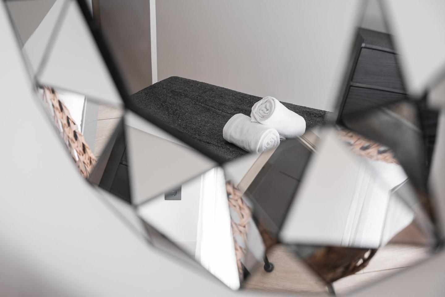 Guestready - Quental Wallpaper Near Marques Square OOporto Exteriör bild