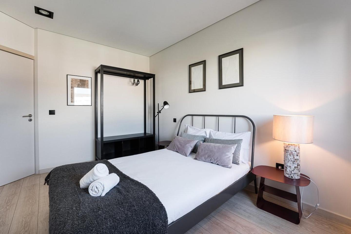 Guestready - Quental Wallpaper Near Marques Square OOporto Exteriör bild