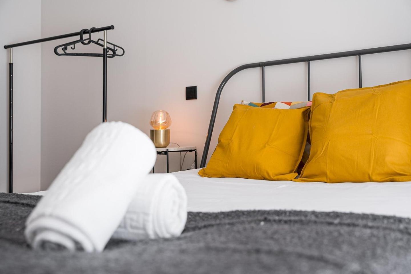 Guestready - Quental Wallpaper Near Marques Square OOporto Exteriör bild