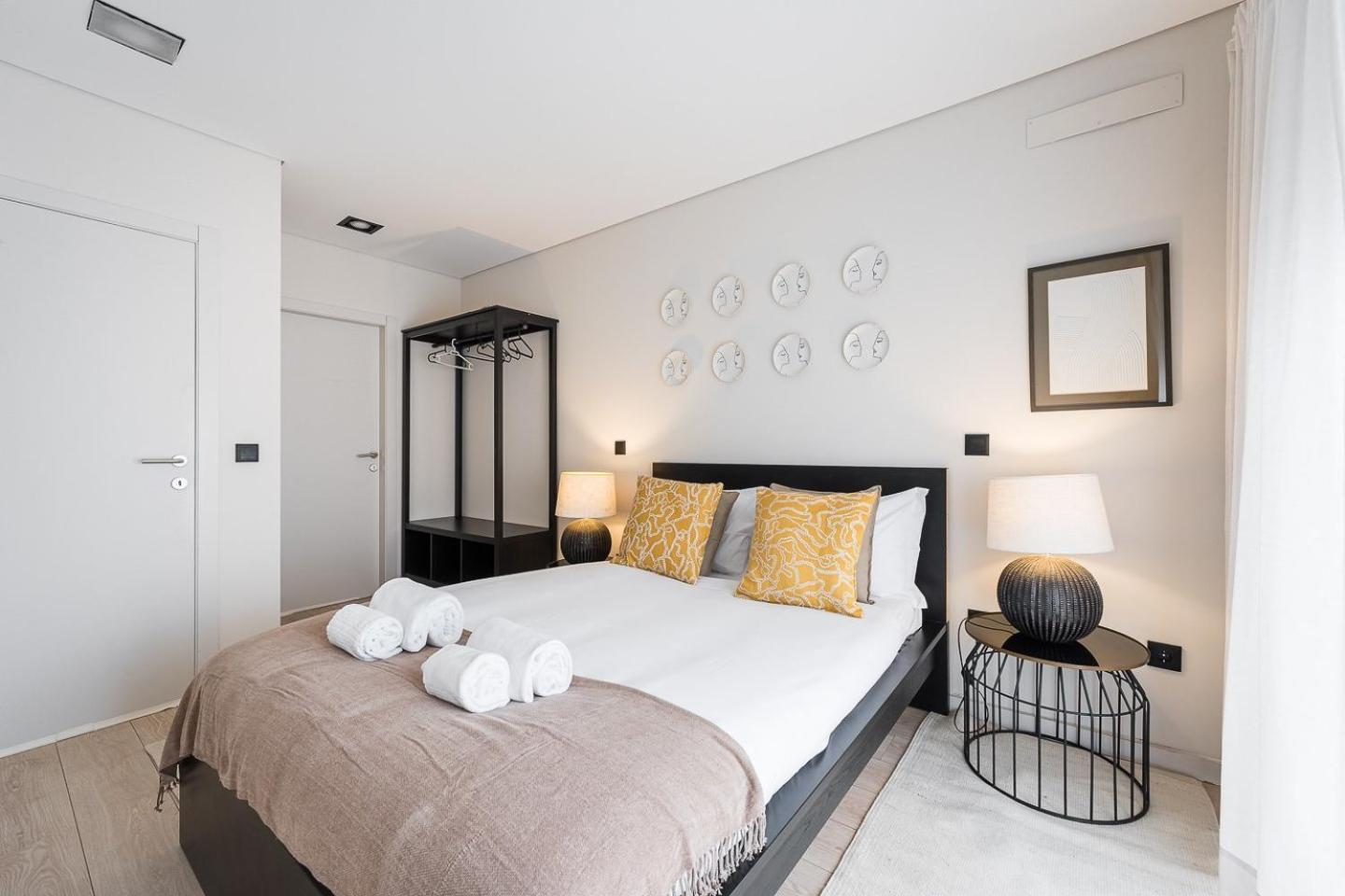Guestready - Quental Wallpaper Near Marques Square OOporto Exteriör bild