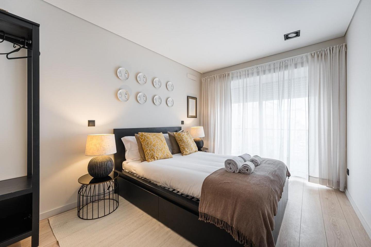 Guestready - Quental Wallpaper Near Marques Square OOporto Exteriör bild